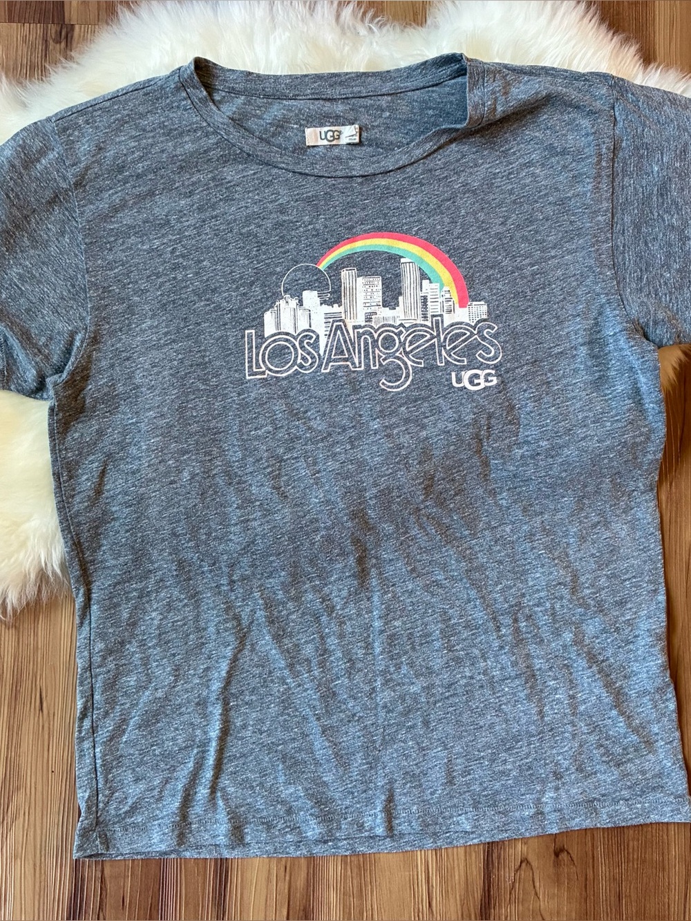 UGG Marled Grey Los Angeles Rainbow Skyline Short Sleeve Shirt • Size XL